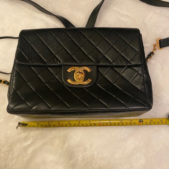 Chanel - Picture 10 of 11